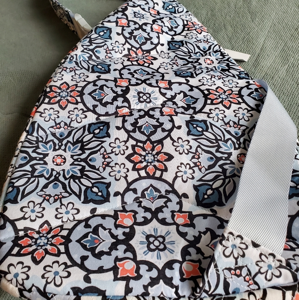 Vera sling bag